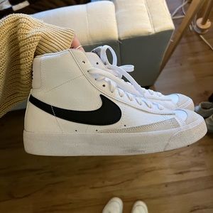 Nike Blazer Mid ‘77